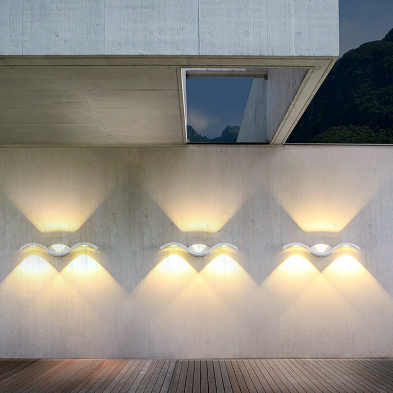 Modern Outdoor LED Wall Light